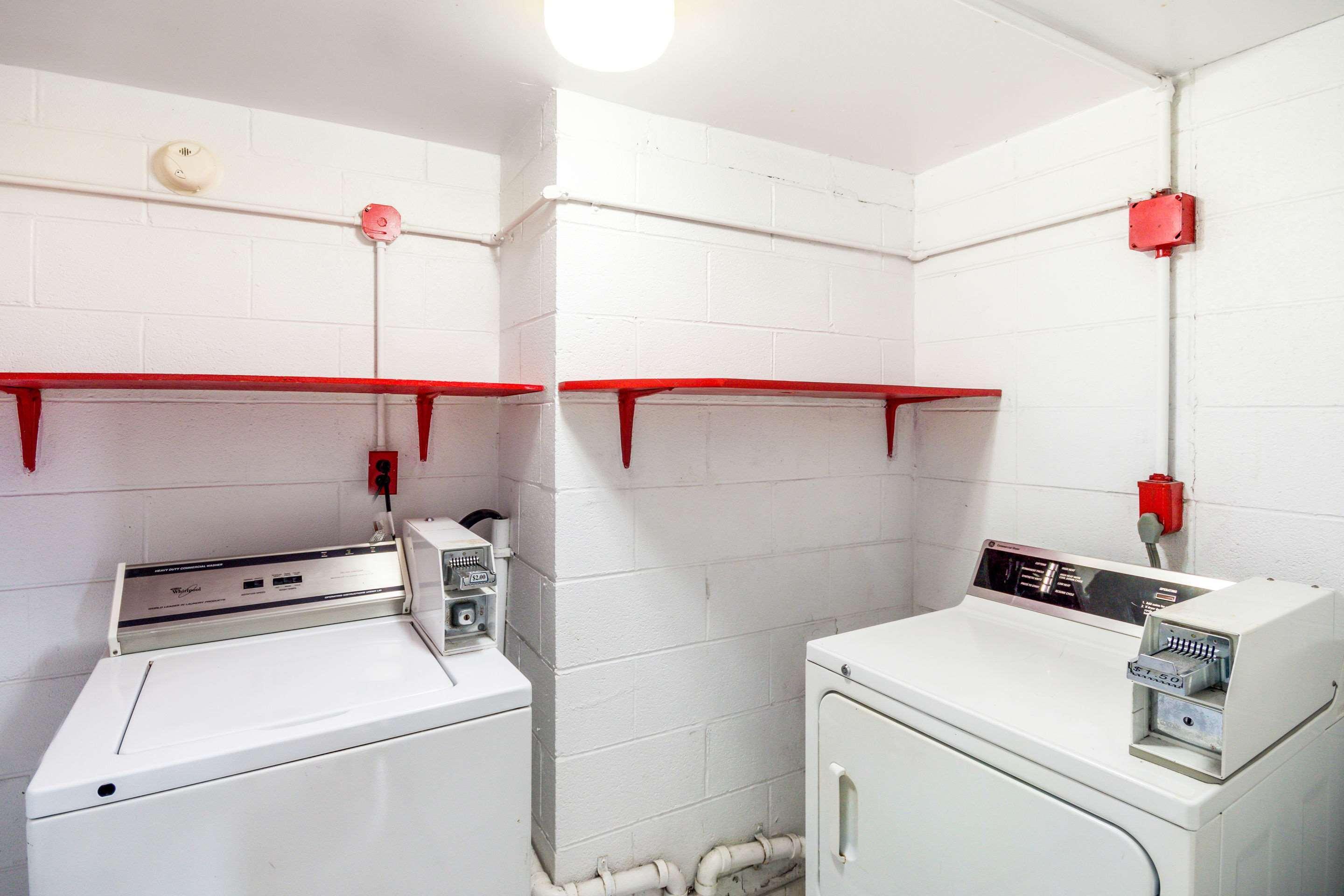 Rodeway Inn And Suites Portsmouth Εξωτερικό φωτογραφία