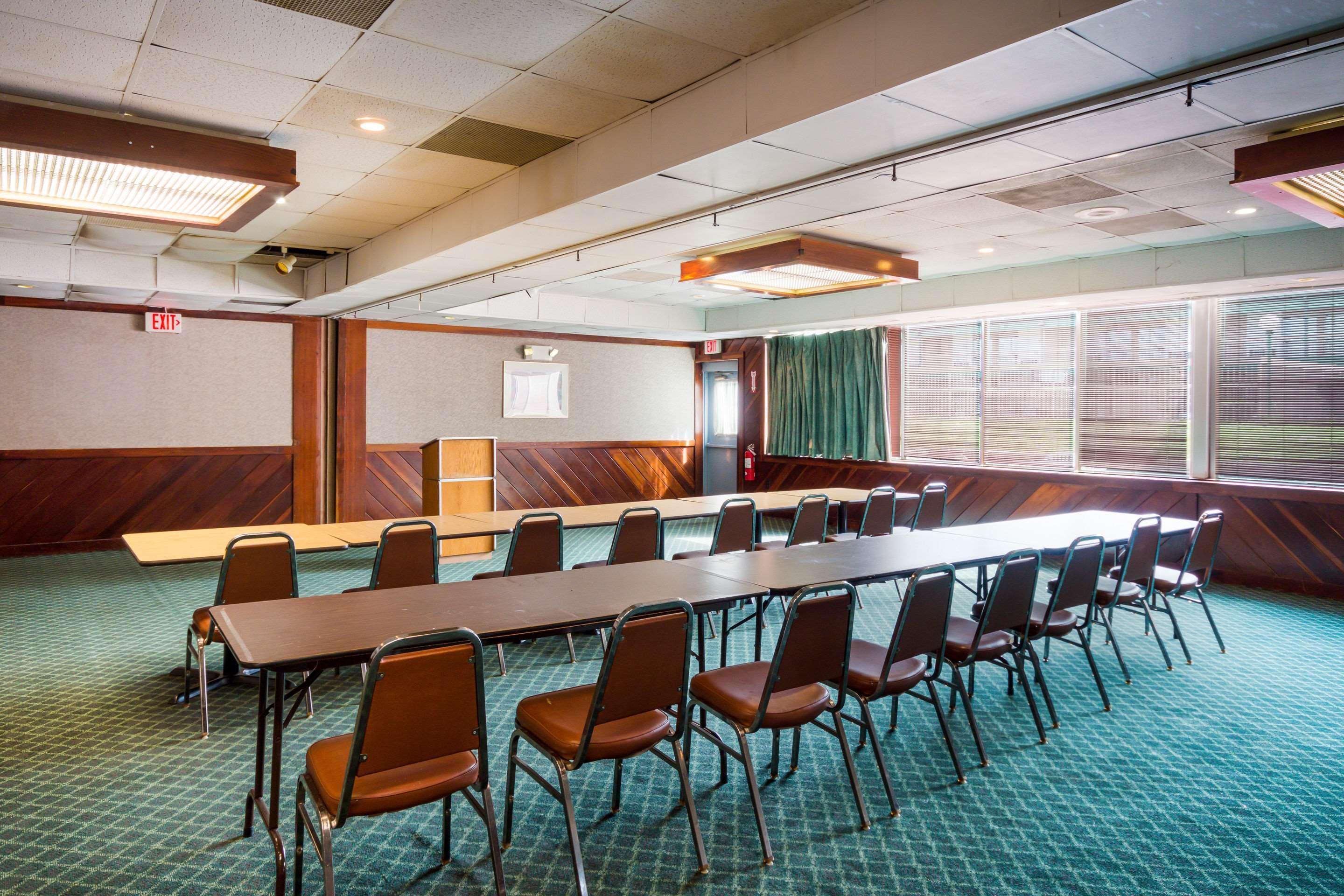 Rodeway Inn And Suites Portsmouth Εξωτερικό φωτογραφία