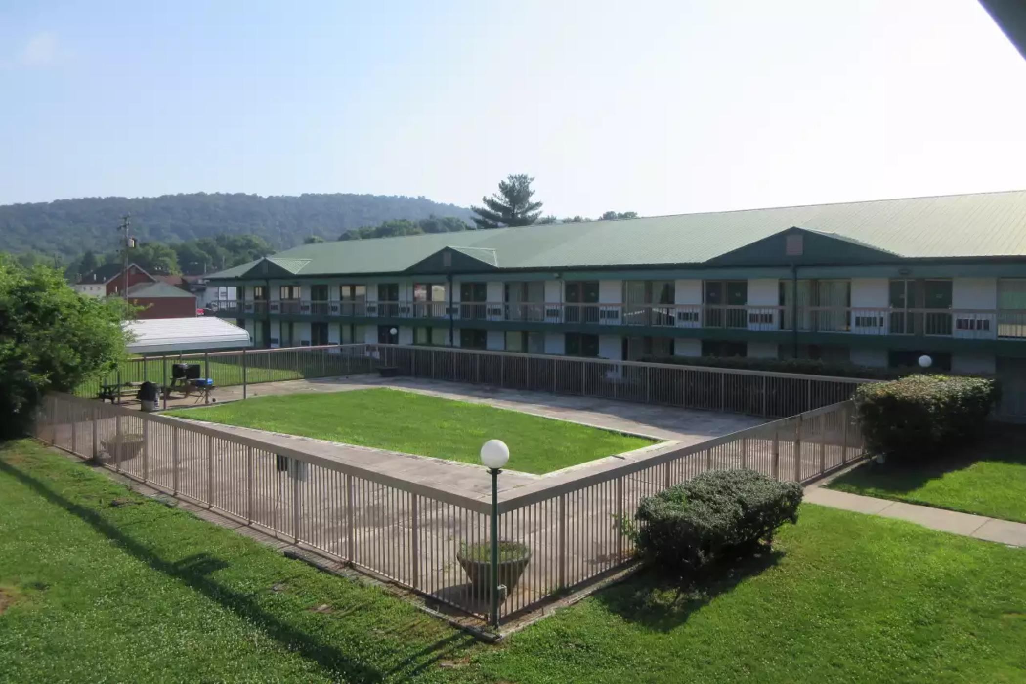 Rodeway Inn And Suites Portsmouth Εξωτερικό φωτογραφία