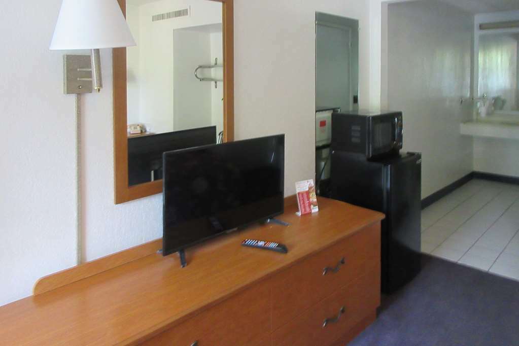 Rodeway Inn And Suites Portsmouth Δωμάτιο φωτογραφία