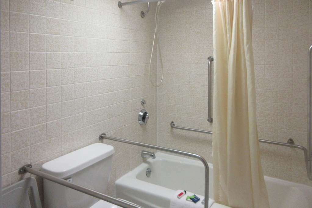 Rodeway Inn And Suites Portsmouth Δωμάτιο φωτογραφία