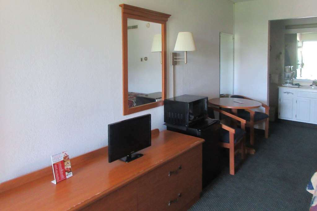 Rodeway Inn And Suites Portsmouth Δωμάτιο φωτογραφία