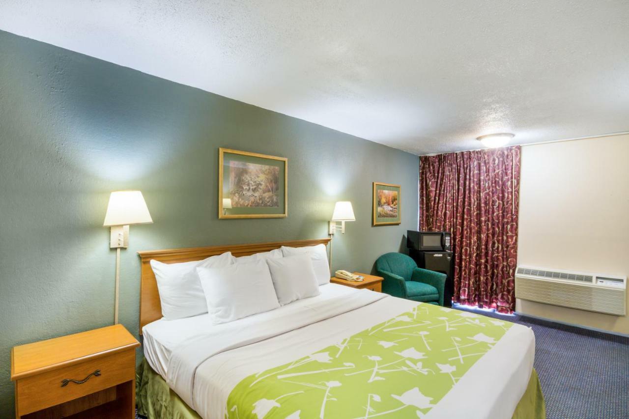 Rodeway Inn And Suites Portsmouth Εξωτερικό φωτογραφία